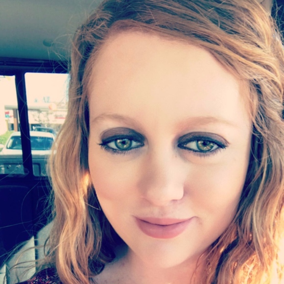 Meet your Posher, Morgan - Picture 1 of 2